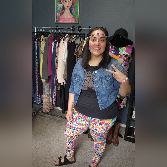 👋🏼flavias_finds is LIVE POSH BUNCH Greatful Goodies & Festive Finds 🎅🏼🎄❄️ - Picture 7 of 16